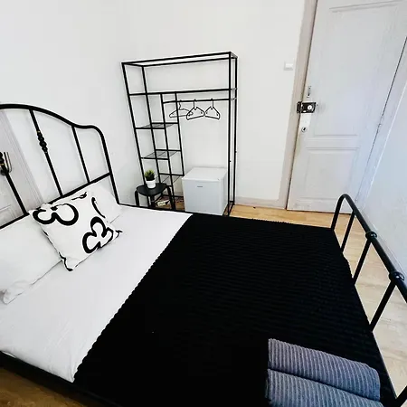 Albergue Luxury In Lisbon, Ideal For Tourists