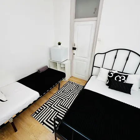 Hostel Luxury In Lisbon, Ideal For Tourists *
